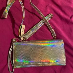 💎💕NWT Holographic iridescent wallet purse.